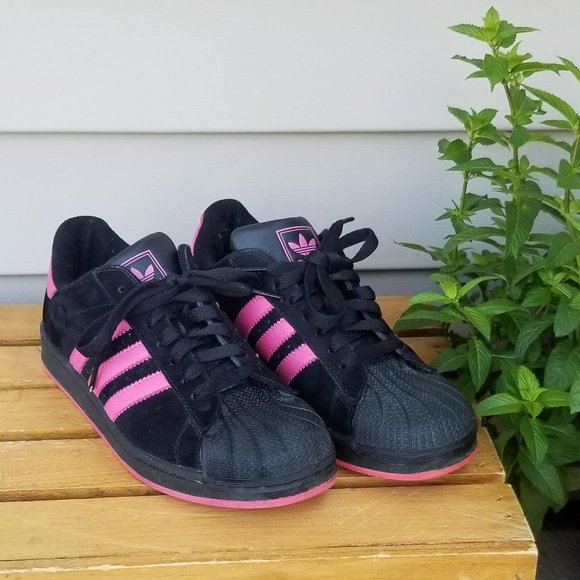 black and pink shell toe adidas